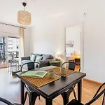 FridaysFlats 3 Bedroom w Terrace Sagrada Familla views