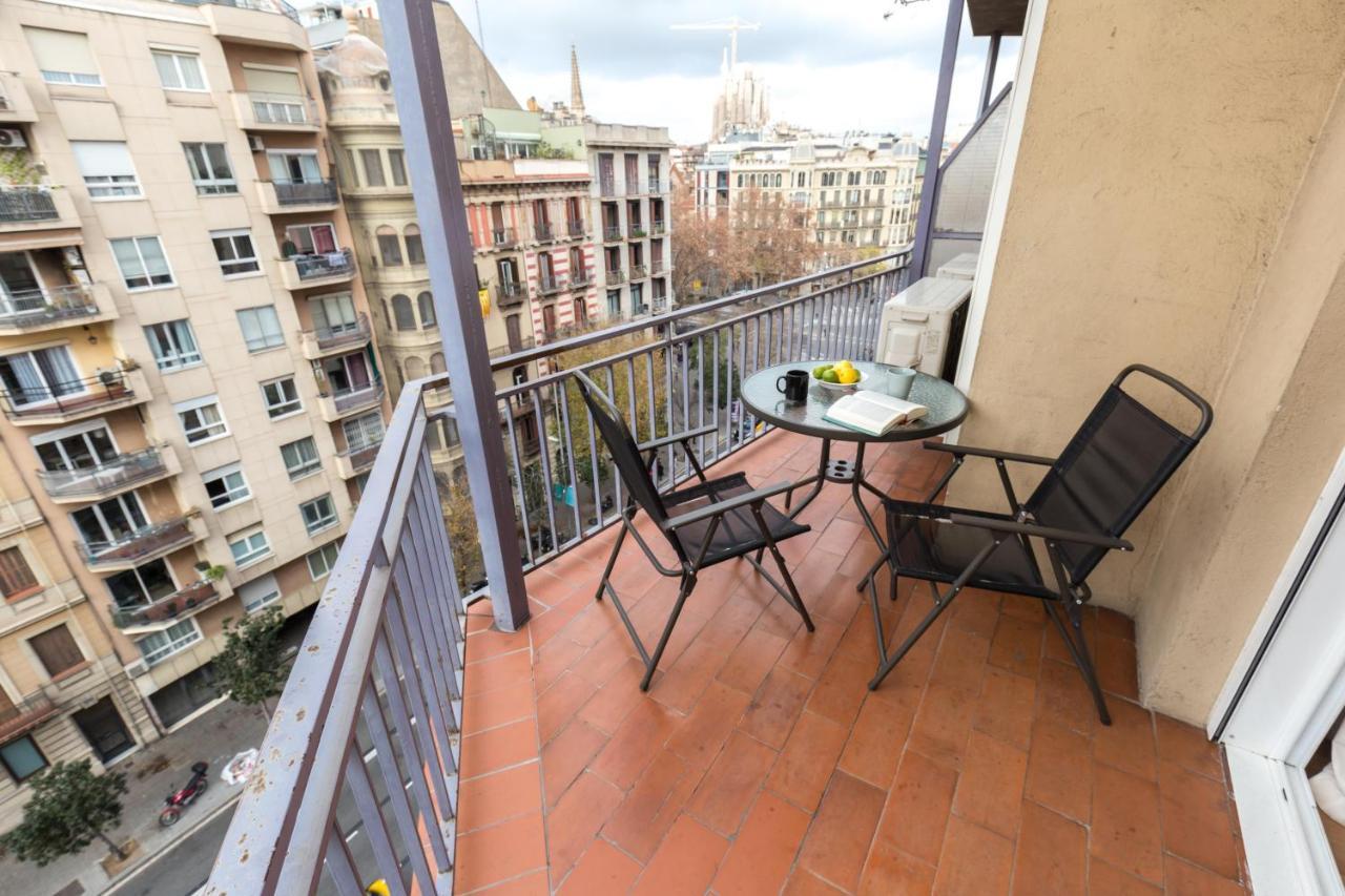 Heart Of The Sunny With Iconic Terrace View Appartement Barcelona